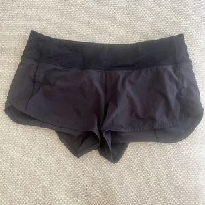 Lululemon Shorts Size 6 Low Rise
